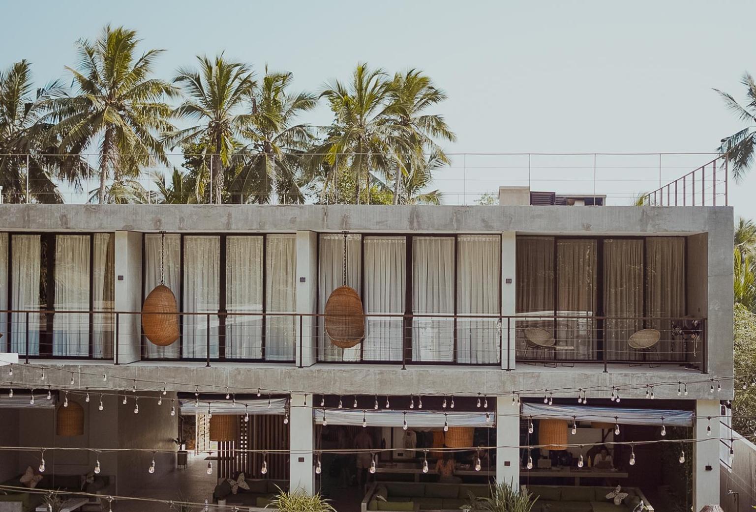 The Salty Pelican Yoga & Surf Retreat Dikwella Luaran gambar