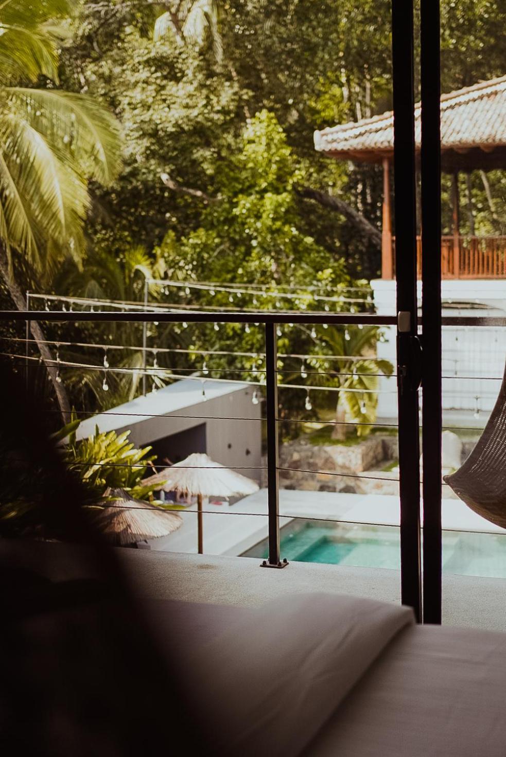 The Salty Pelican Yoga & Surf Retreat Dikwella Luaran gambar