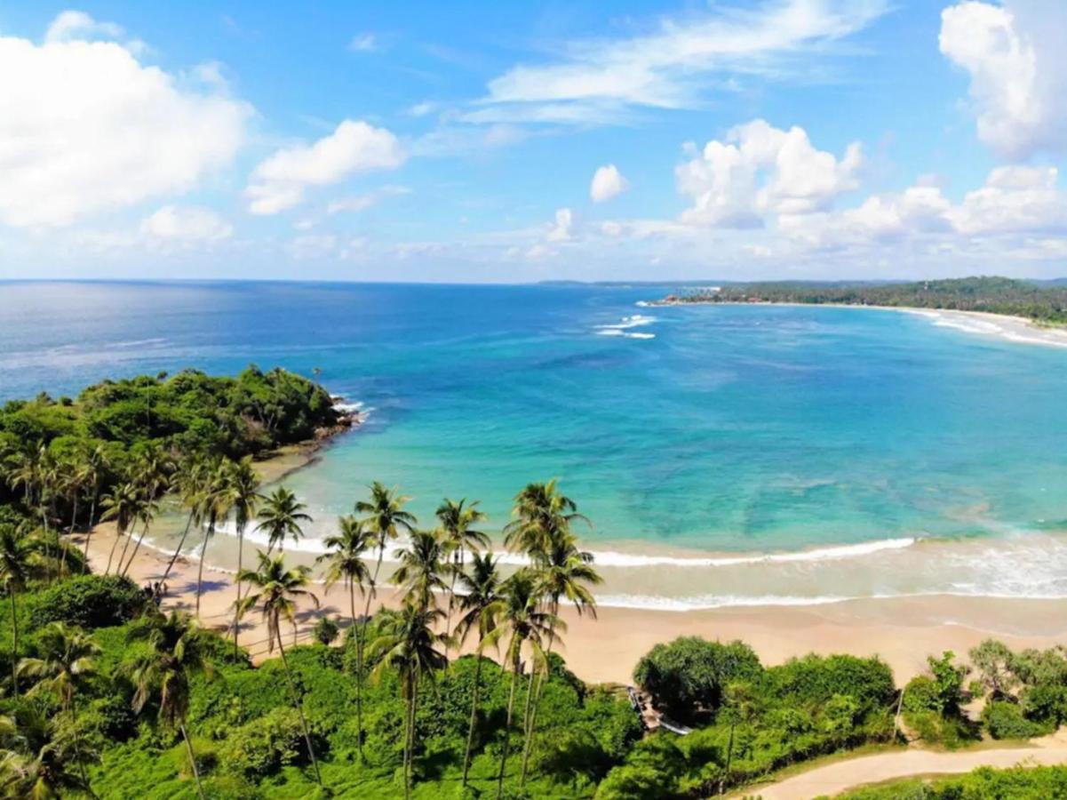 The Salty Pelican Yoga & Surf Retreat Dikwella Luaran gambar
